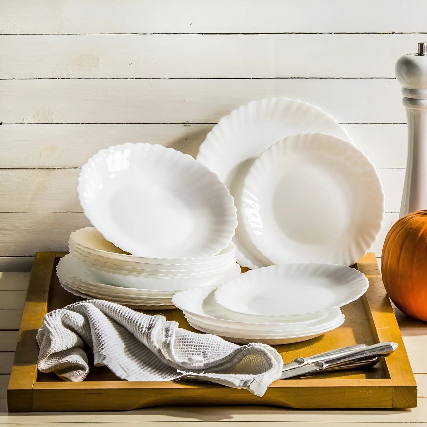 Сервиз за хранене Feston – 19 части, бял аркопал Luminarc